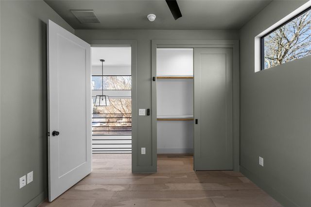 2804 E 22nd ST B, Austin, TX 78722