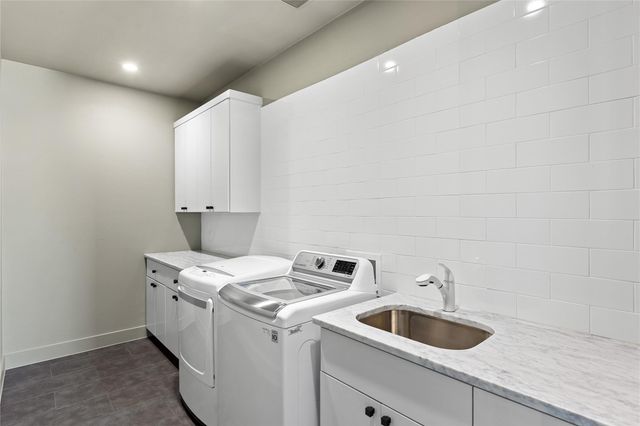 2804 E 22nd ST B, Austin, TX 78722