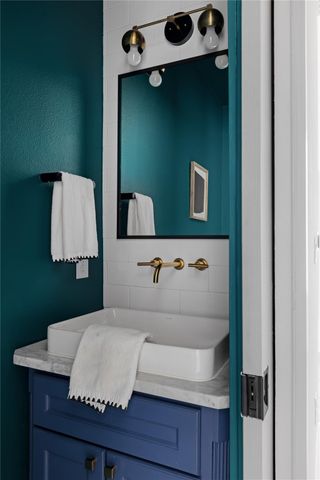 2804 E 22nd ST B, Austin, TX 78722