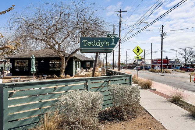 2804 E 22nd ST B, Austin, TX 78722