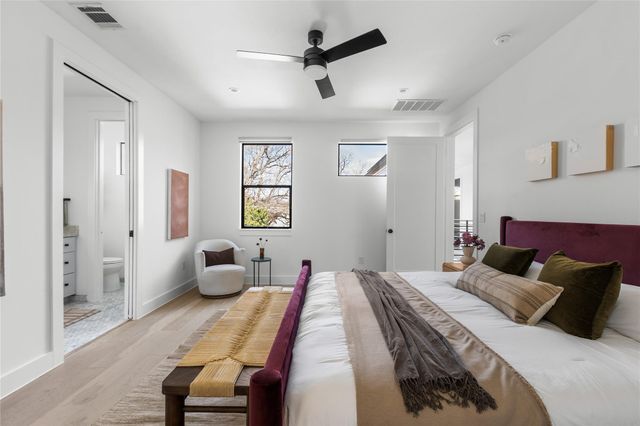 2804 E 22nd ST B, Austin, TX 78722