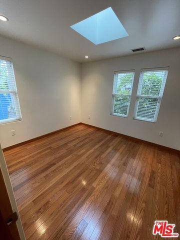 926 California Avenue, Venice, CA 90291