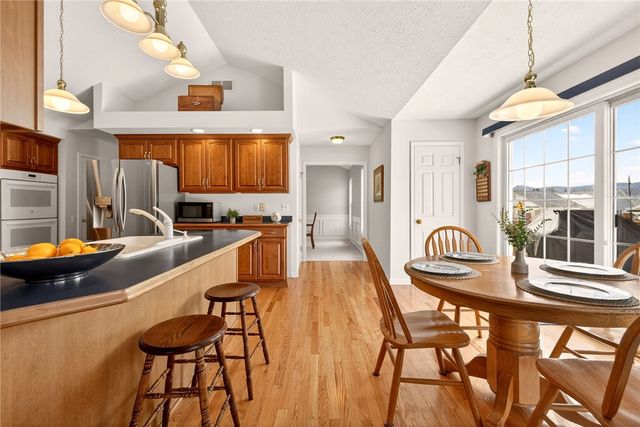 41 Broadmoor Trail, Perinton, NY 14450