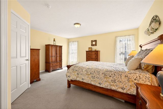 41 Broadmoor Trail, Perinton, NY 14450