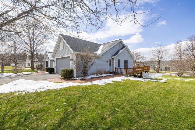 41 Broadmoor Trail, Perinton, NY 14450