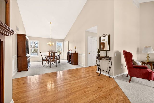 41 Broadmoor Trail, Perinton, NY 14450