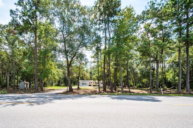 19996 Fm 2090 Road, Conroe, TX 77306
