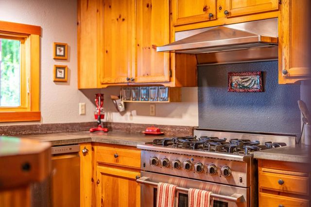 215 Vaca Del Sol, Corralitos, CA 95076