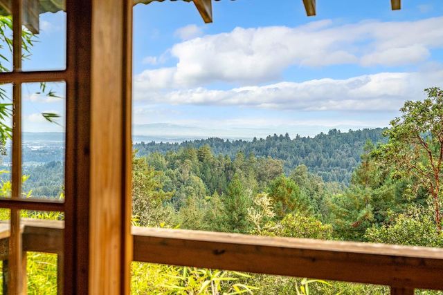 215 Vaca Del Sol, Corralitos, CA 95076