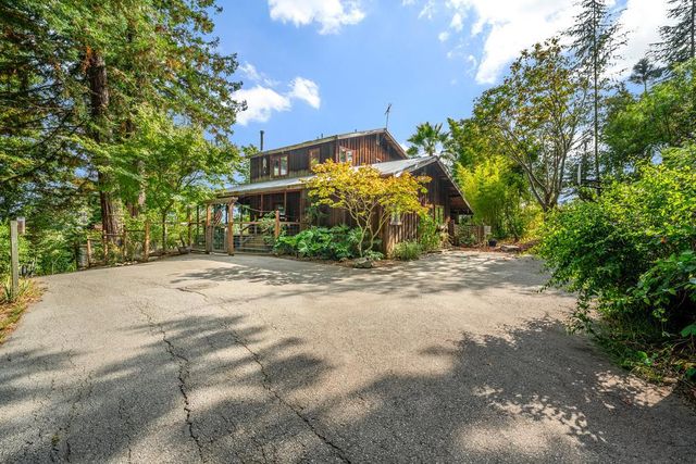 215 Vaca Del Sol, Corralitos, CA 95076