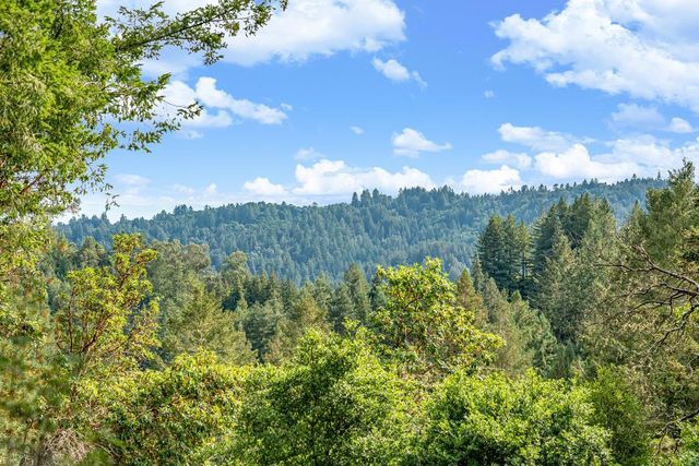 215 Vaca Del Sol, Corralitos, CA 95076