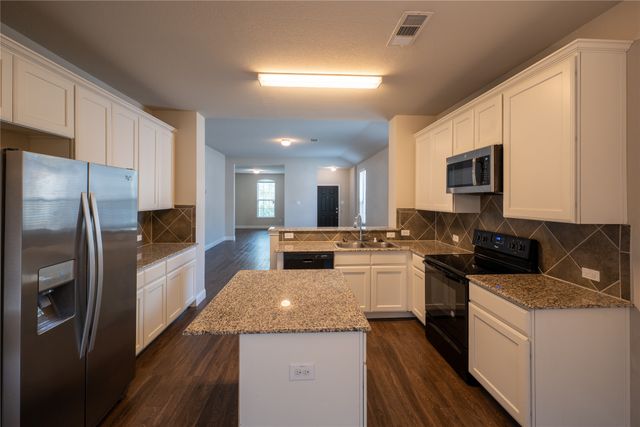 1004 Alexa Drive, Forney, TX 75126