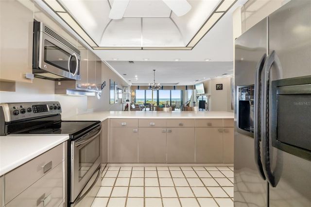 546A BEACH ROAD A544, Sarasota, FL 34242