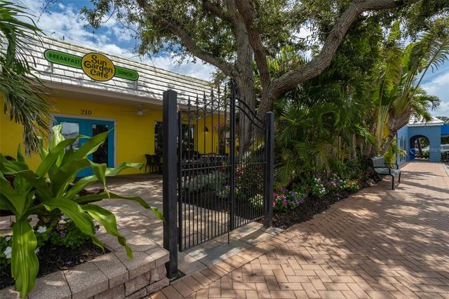546A BEACH ROAD A544, Sarasota, FL 34242
