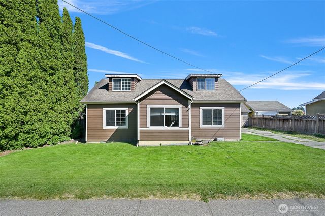 406 W Main Street, Everson, WA 98247