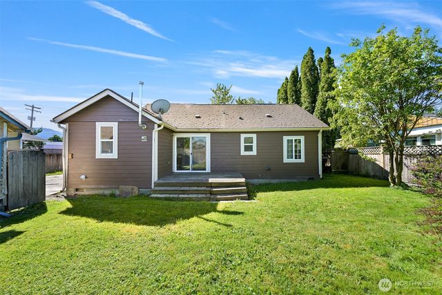 406 W Main Street, Everson, WA 98247