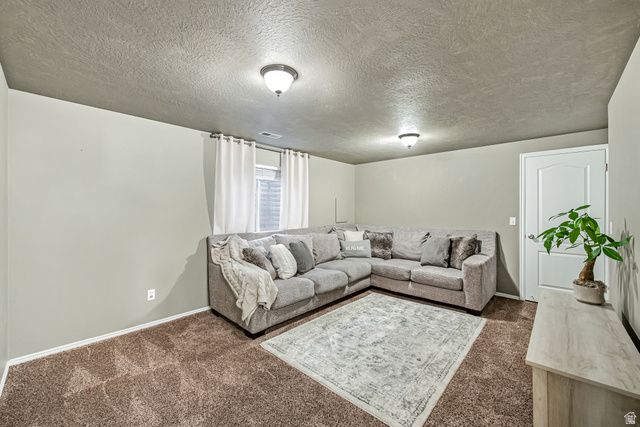 8277 S 560 E, Sandy, UT 84070
