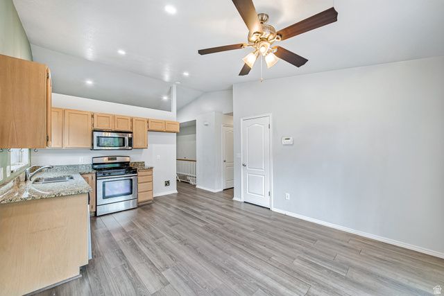 8277 S 560 E, Sandy, UT 84070