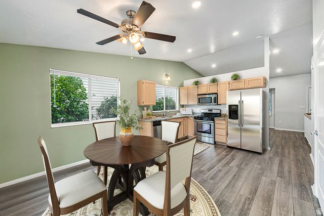 8277 S 560 E, Sandy, UT 84070
