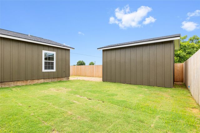 512 Fifth Street, Blanket, TX 76432