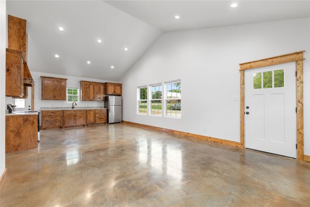 512 Fifth Street, Blanket, TX 76432
