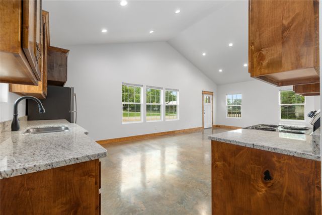 512 Fifth Street, Blanket, TX 76432