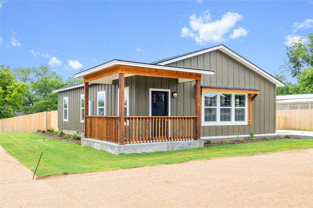 512 Fifth Street, Blanket, TX 76432