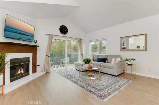 11305 Avenida de los Lobos C, San Diego, CA 92127