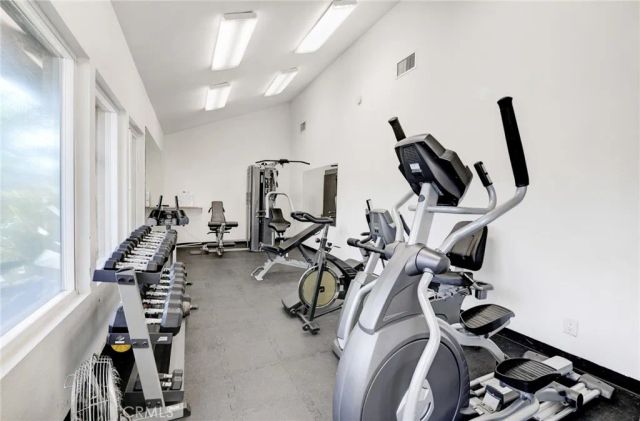 11305 Avenida de los Lobos C, San Diego, CA 92127