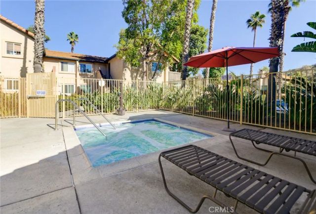 11305 Avenida de los Lobos C, San Diego, CA 92127