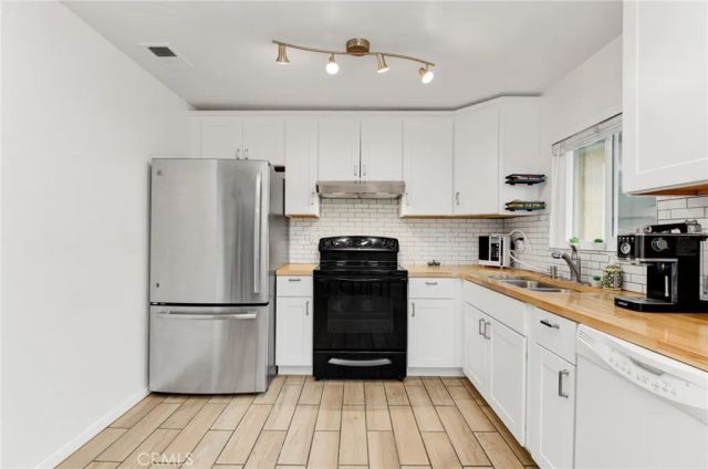 11305 Avenida de los Lobos C, San Diego, CA 92127