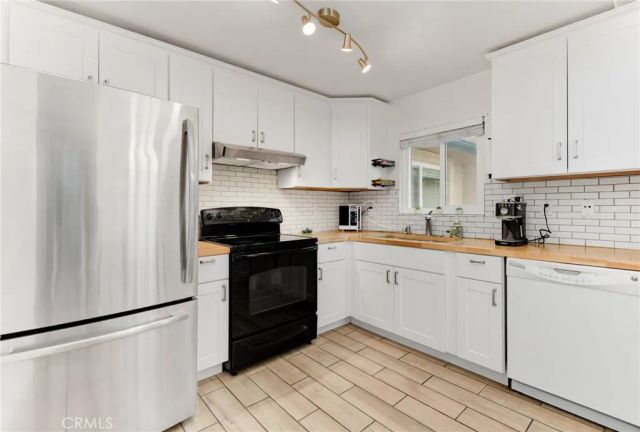 11305 Avenida de los Lobos C, San Diego, CA 92127