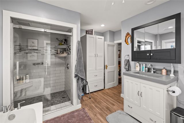 802 33rd Street, Des Moines, IA 50312