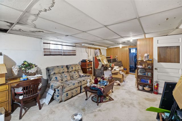 802 33rd Street, Des Moines, IA 50312