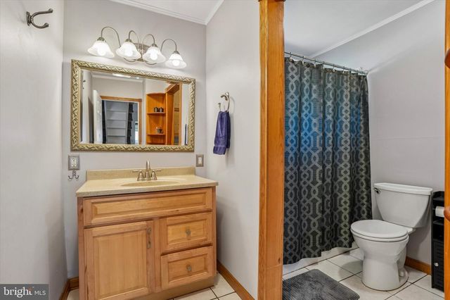 87 WILDFLOWER RD, Levittown, PA 19057