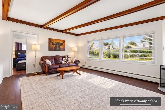 87 WILDFLOWER RD, Levittown, PA 19057