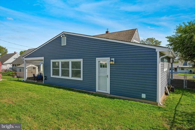 87 WILDFLOWER RD, Levittown, PA 19057