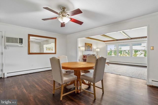 87 WILDFLOWER RD, Levittown, PA 19057