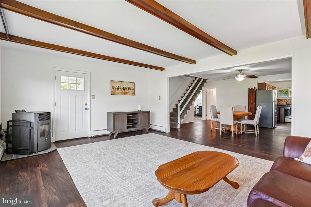 87 WILDFLOWER RD, Levittown, PA 19057 — photo 4