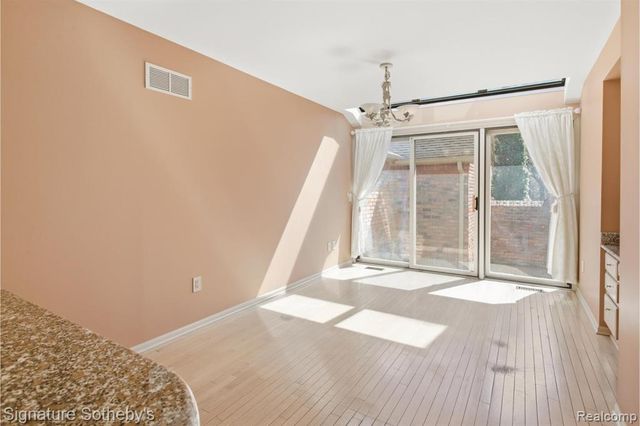 24122 Bingham Pointe Drive 24, Bingham Farms, MI 48025