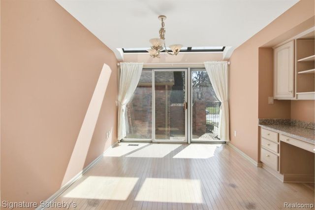 24122 Bingham Pointe Drive 24, Bingham Farms, MI 48025