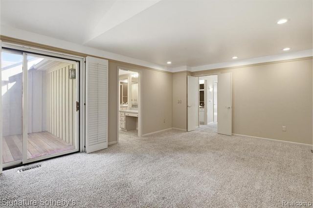 24122 Bingham Pointe Drive 24, Bingham Farms, MI 48025