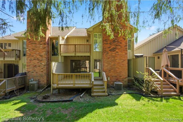 24122 Bingham Pointe Drive 24, Bingham Farms, MI 48025
