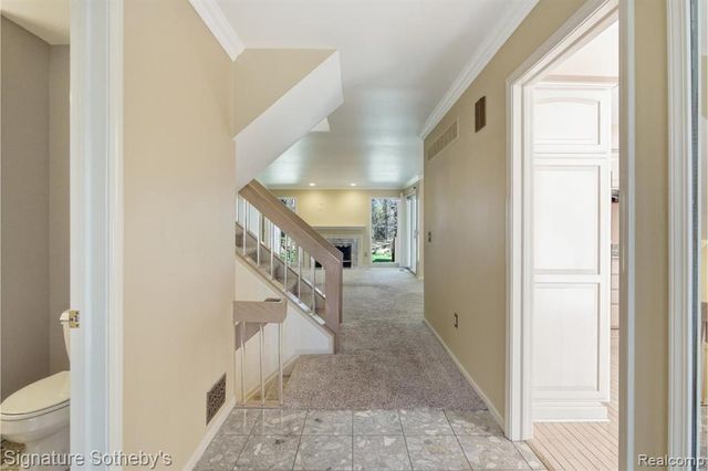 24122 Bingham Pointe Drive 24, Bingham Farms, MI 48025