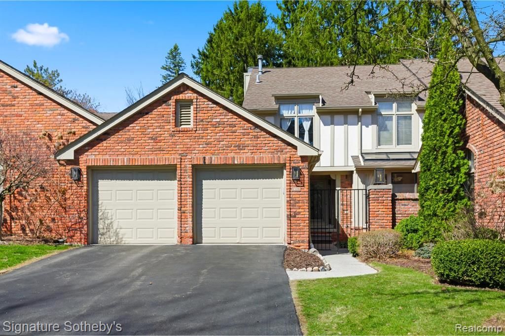 24122 Bingham Pointe Drive 24, Bingham Farms, MI 48025