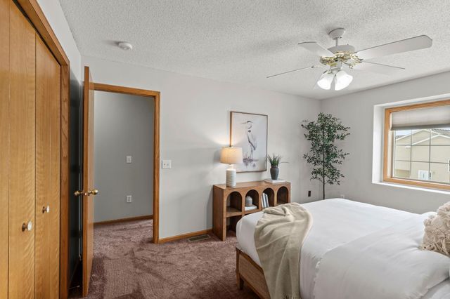 4944 132nd Way N, Hugo, MN 55038