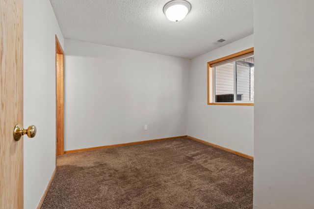 4944 132nd Way N, Hugo, MN 55038