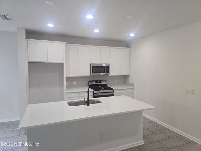 1971 AMBERLY Drive, Middleburg, FL 32068