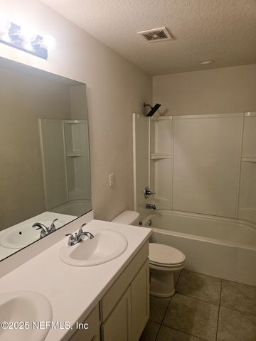1971 AMBERLY Drive, Middleburg, FL 32068