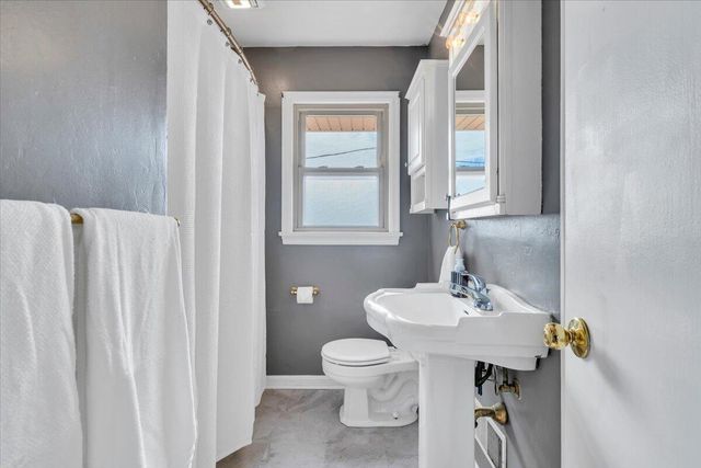 4336 Fontaine DR, Roanoke, VA 24018